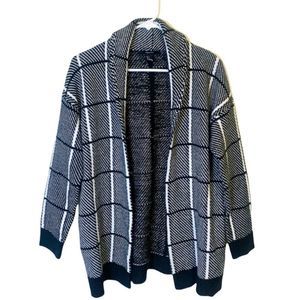 Forever 21 Sweater Jacket Cardigan Top Black White Plaid Size Small